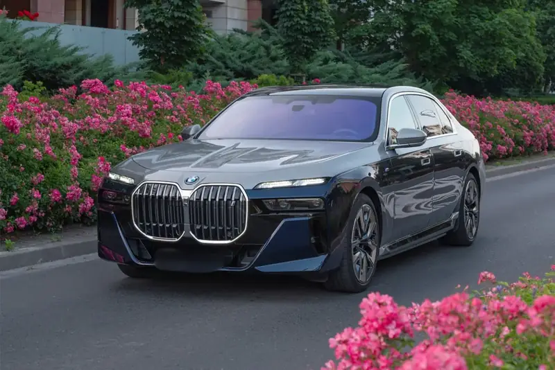 BMW i7 xDrive60 electric luxury sedan — San Diego executive airport transfer service
